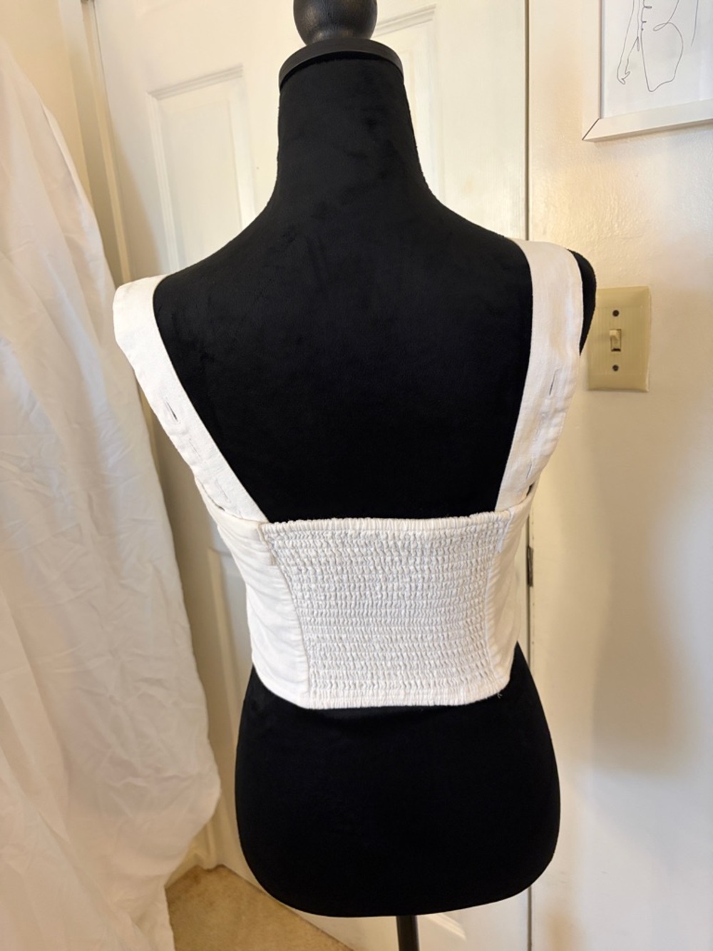 White Square-Neck Cropped Tank Top - Picture 2 of 4
